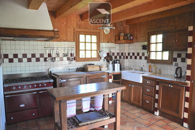 Holiday rentals Chalet 5 sleeps 240 m² Megève 74120