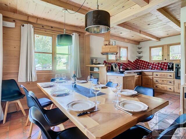 Sale Chalet 7 rooms 252 m² Megève 74120