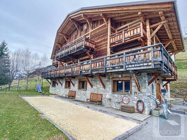 Vente Appartement 8 pièces 145.79 m² Notre-Dame-de-Bellecombe 73590