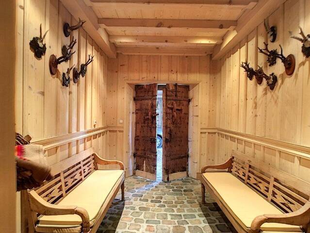 Holiday rentals Chalet farm 400 m² Megève 74120
