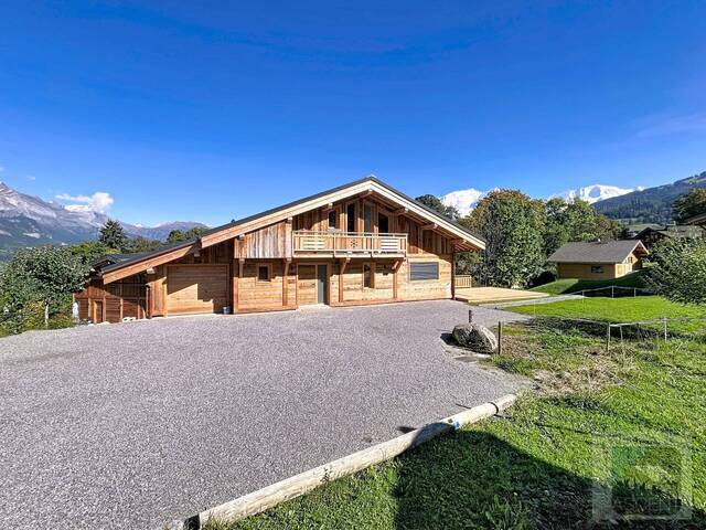 Sale Chalet 8 rooms 200 m² Combloux 74920