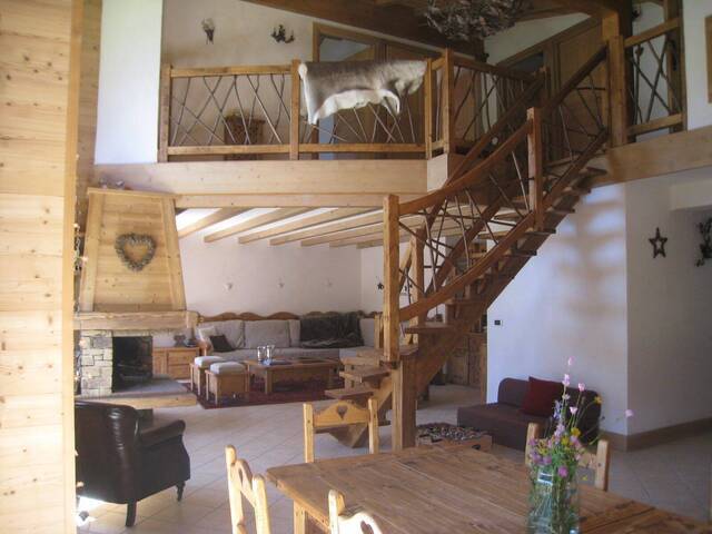 Location vacances Appartement 180 m² Megève 74120