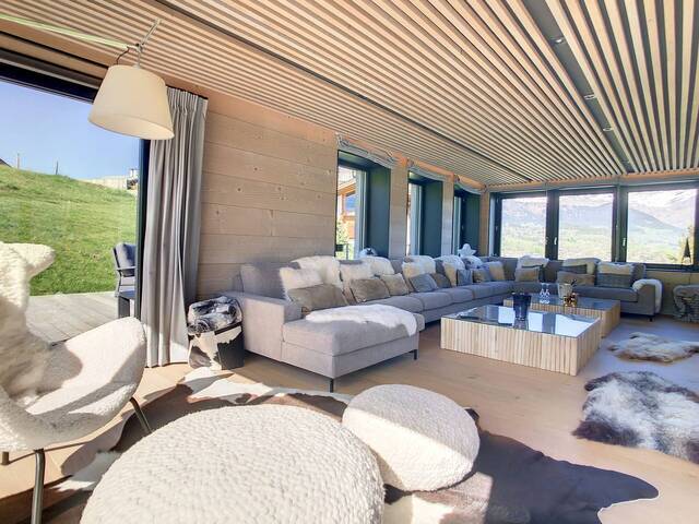 Holiday rentals Chalet 230 m² Combloux 74920