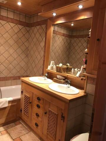 Location vacances Appartement 100 m² Megève 74120