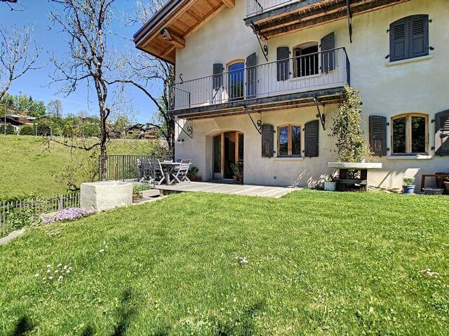 Location vacances Appartement duplex 150 m² Demi-Quartier 74120