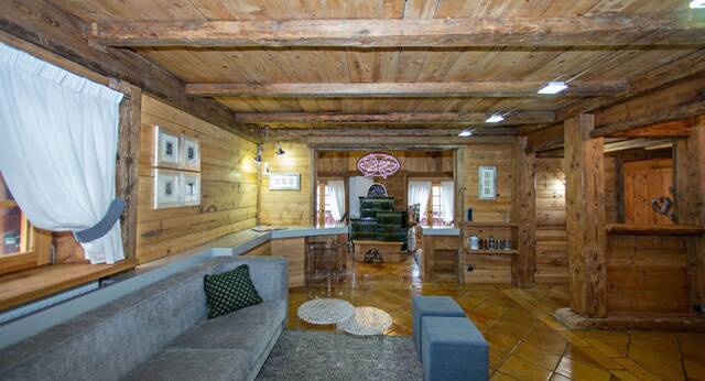 Location vacances Chalet 250 m² Megève 74120