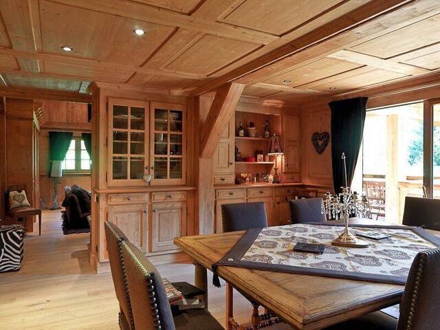 Location vacances Chalet 355 m² Megève 74120