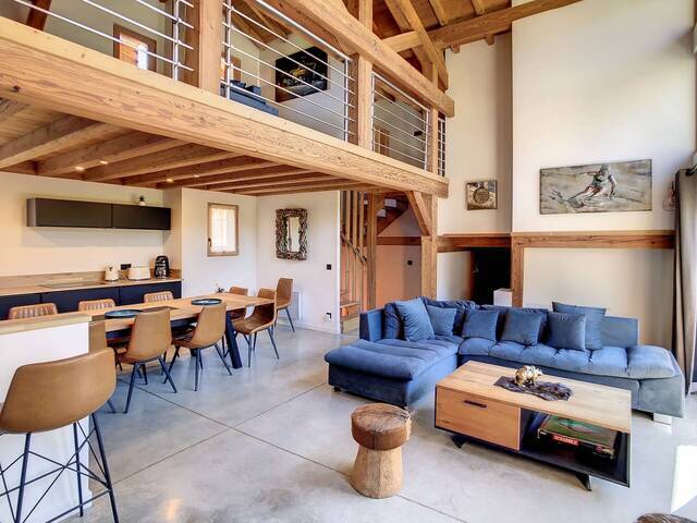 Location vacances Chalet 160 m² Demi-Quartier 74120