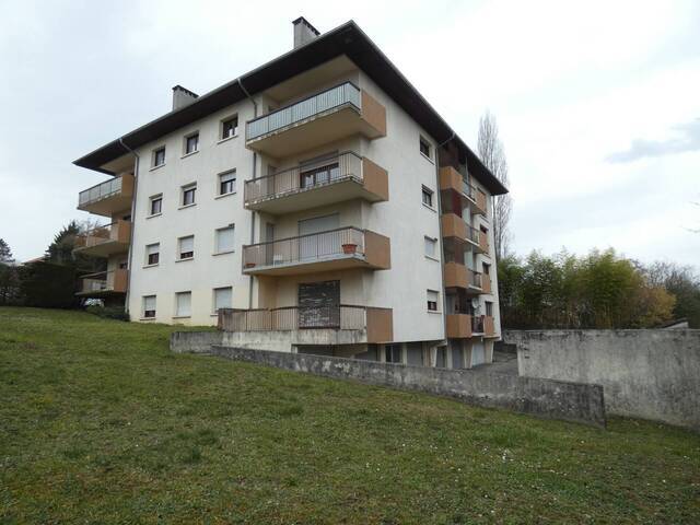 Buy Apartment appartement 3 rooms Belley 01300