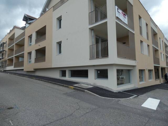 Buy Apartment appartement 3 rooms Belley 01300