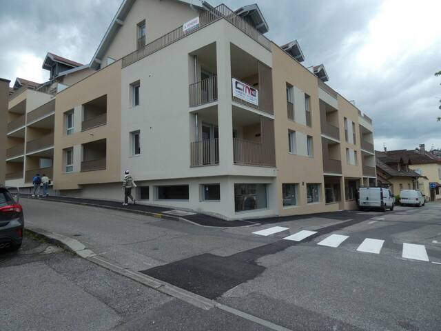 Buy Apartment appartement 4 rooms Belley 01300