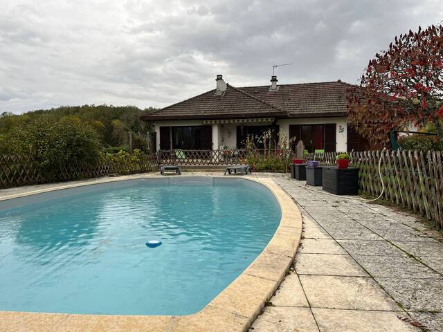 Buy House villa 4 rooms Andert-et-Condon 01300