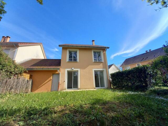 Buy House pavillon 4 rooms Belley 01300