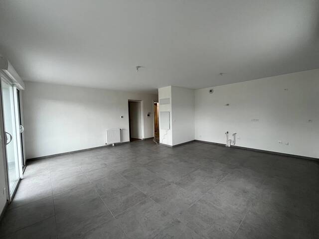 Buy Apartment t3 4 rooms Belley 01300