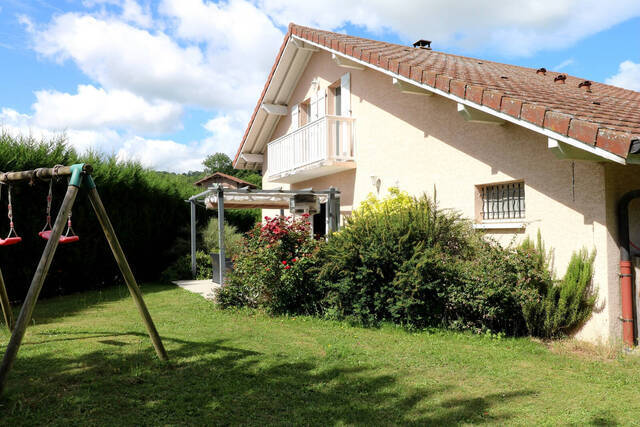 Bien vendu Maison maison 5 pièces 126 m² Etaux 74800