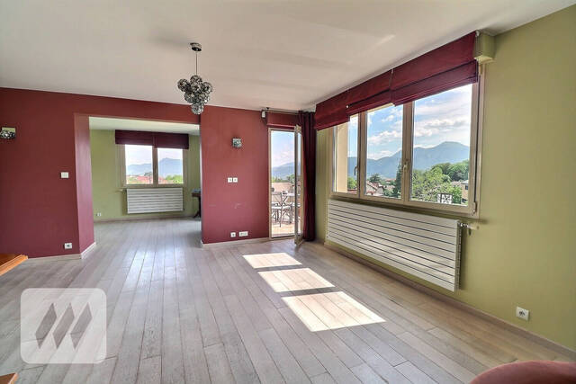 Vente Maison maison 8 pièces 227 m² La Roche-sur-Foron 74800