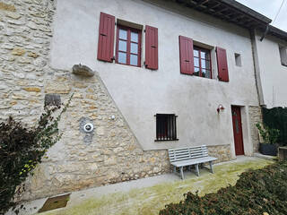 Louer Appartement 3 pièces Saint-Genix-sur-Guiers 73240