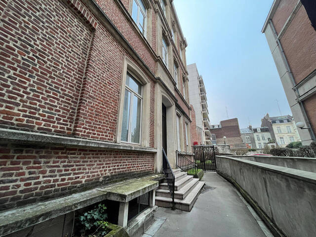 Location Appartement 1 pièce 42.09 m² Lille (59000) LILLE CENTRE