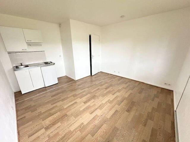 Location Appartement 1 pièce 23.02 m² Loos (59120)