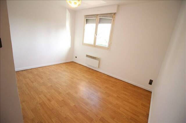 Location Appartement 1 pièce 19.61 m² Villeneuve-d'Ascq (59650) TOUTES COMODITES