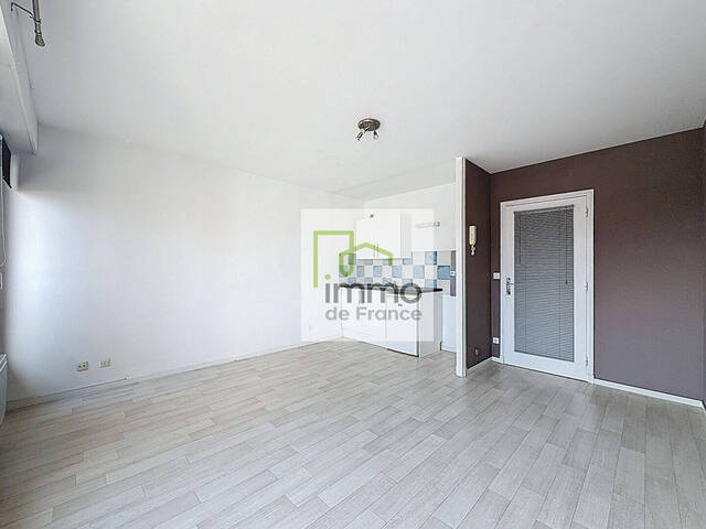 Location Appartement 1 pièce 25.23 m² Loos (59120) BUS A PIED