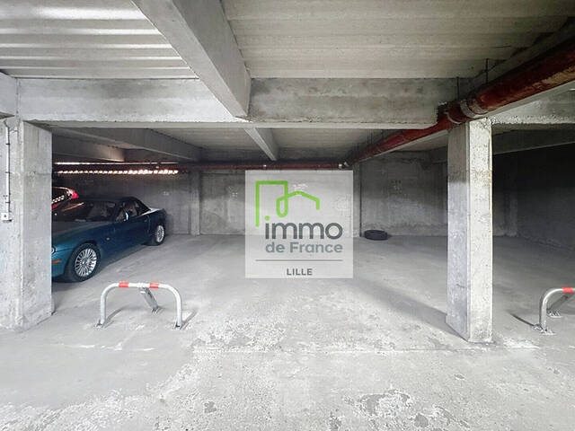 Vente stationnement parking / box à Lille (59000)
