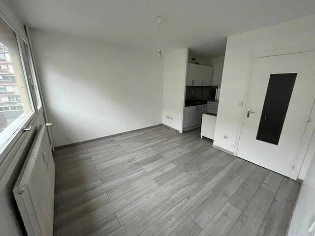 Location Appartement 1 pièce 30.35 m² Lille (59000) LILLE CENTRE GARES