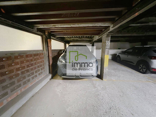 Vente stationnement parking / box à Lille (59000)