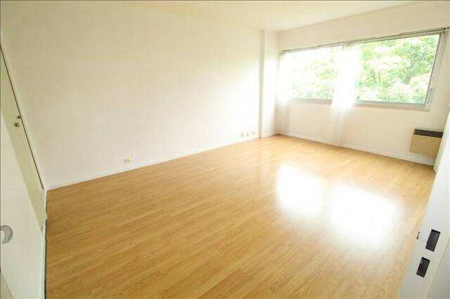 Location appartement 1 pièce 31.05 m² à Lille (59000) LILLE HYPERCENTRE AU PIED DES COMMERCES