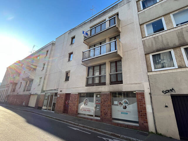 Location stationnement parking / box à Lille (59000)