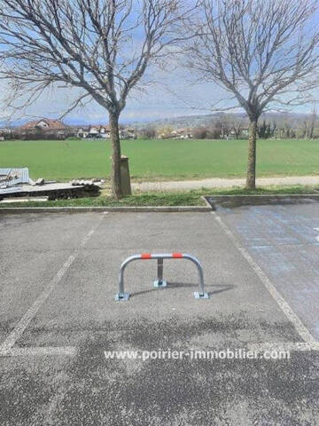 Louer Parking 12 m² Bons-en-Chablais (74890)