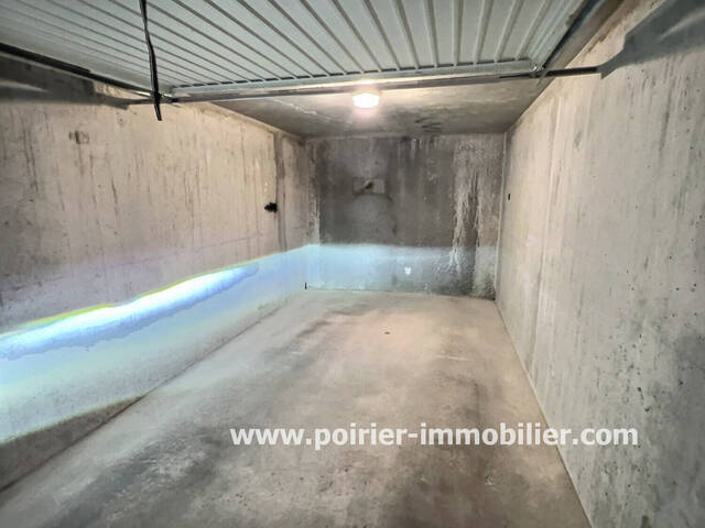Rent Parking garage Thonon-les-Bains (74200)