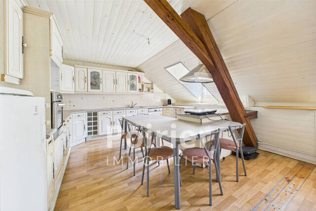 Vente Appartement 7 pièces 125.63 m² Évian-les-Bains (74500) CENTRE EVIAN