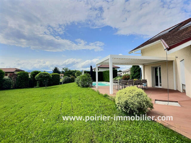 Louer Maison 5 pièces 141.56 m² Chens-sur-Léman (74140)