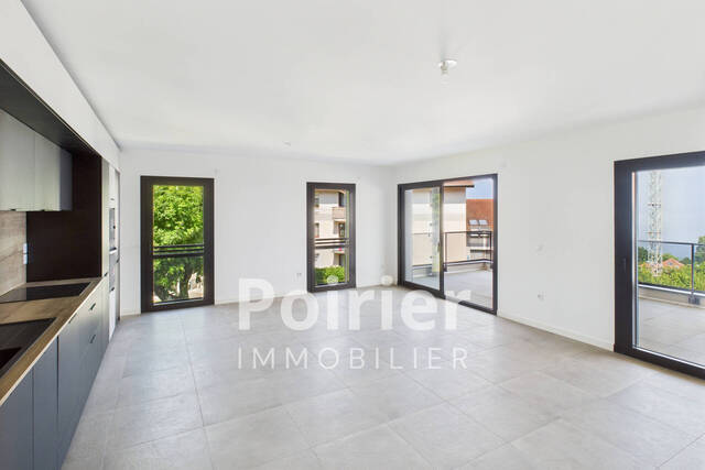 Vente Appartement 4 pièces 107 m² Évian-les-Bains (74500) CENTRE EVIAN