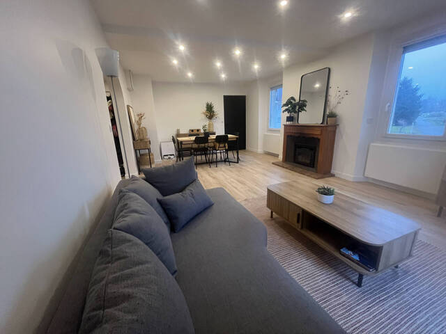 Louer Appartement 4 pièces 87.67 m² Bons-en-Chablais (74890)