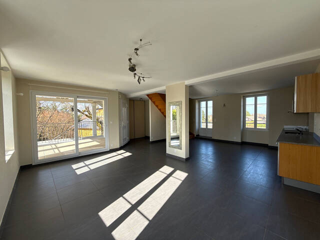 Louer Appartement 5 pièces 90.67 m² Sciez (74140)