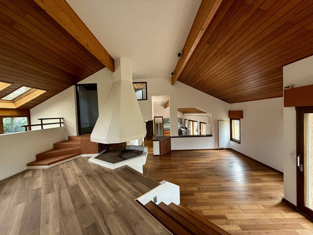 Louer Maison villa 8 pièces 233.06 m² Allinges (74200)