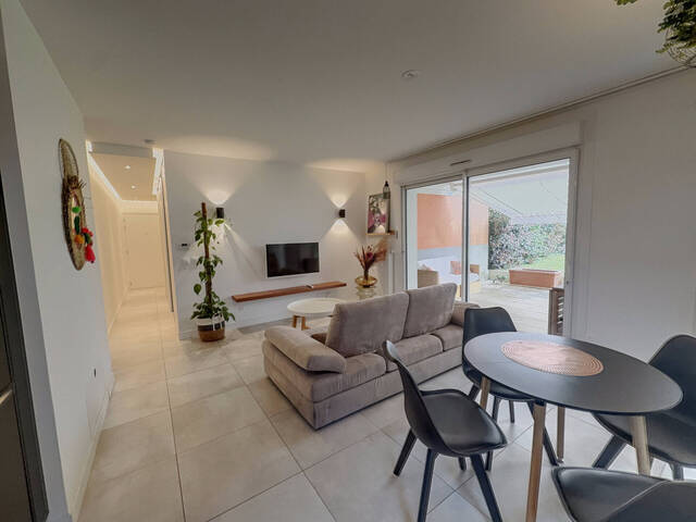 Rent Apartment appartement 3 rooms 65 m² Annemasse (74100)