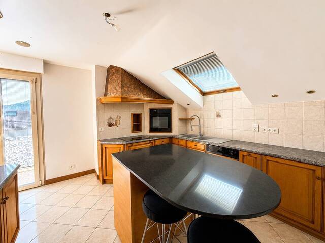 Louer Appartement 4 pièces 80 m² Saint-Cergues (74140)