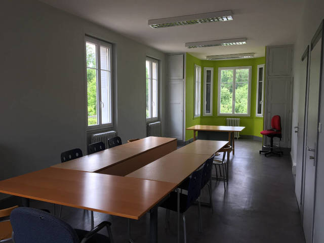 Rent Professional Space In Bourges