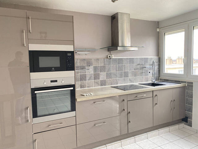 Rent Apartment appartement 3 rooms Châteauroux 36000