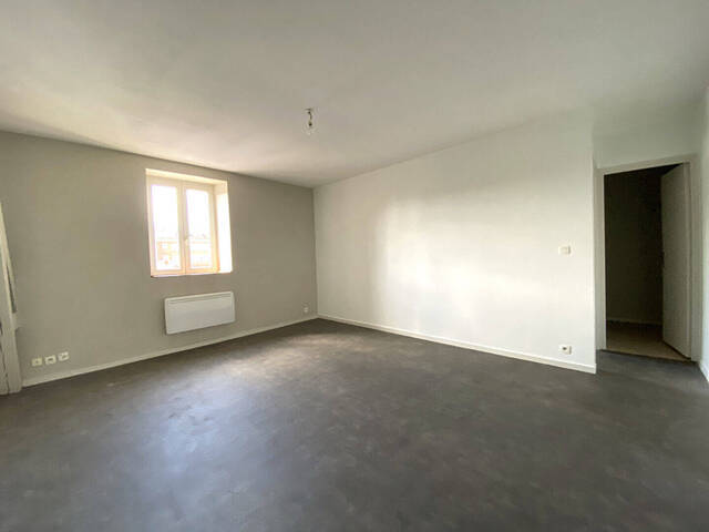Buy Apartment appartement 3 rooms Bourges 18000