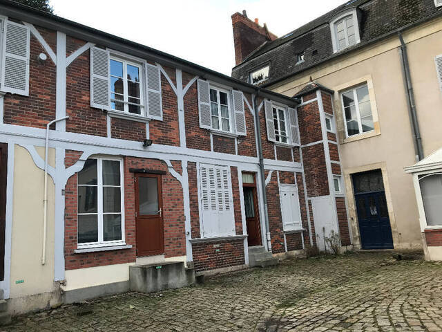 louer Appartement 1 pièce Bourges 18000