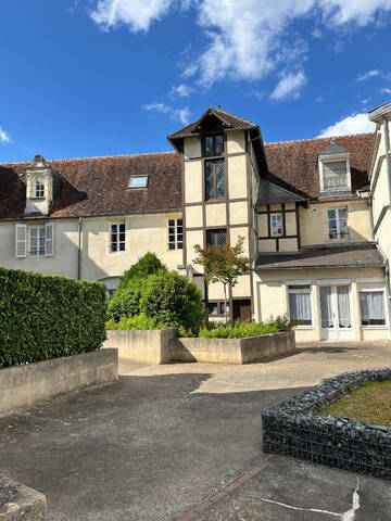 Vente Appartement 5 pièces Bourges 18000