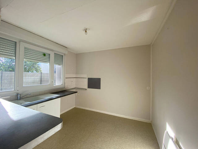 Rent Apartment appartement 4 rooms Châteauroux 36000