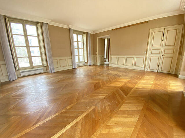 Vente Appartement 5 pièces Bourges 18000