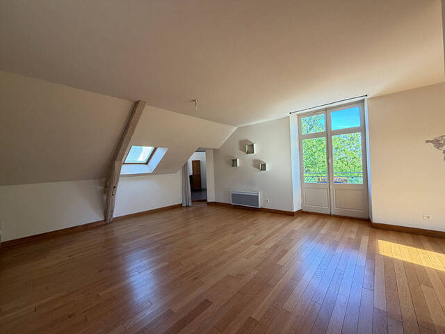 louer Appartement 4 pièces Châteauroux 36000