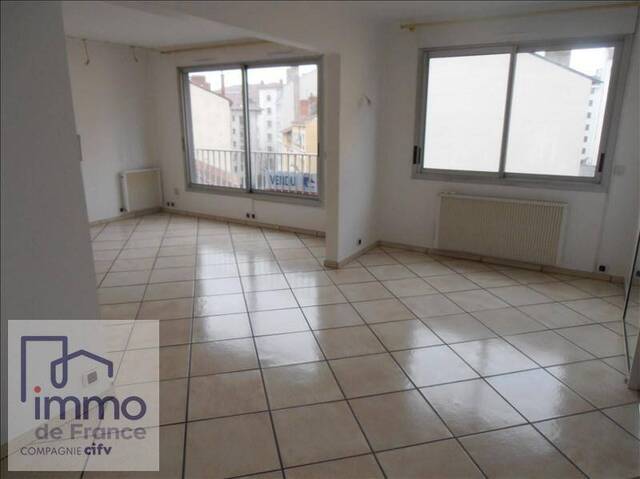 Vente Appartement renove 4 pièces 86 m² Lyon 7e Arrondissement (69007)