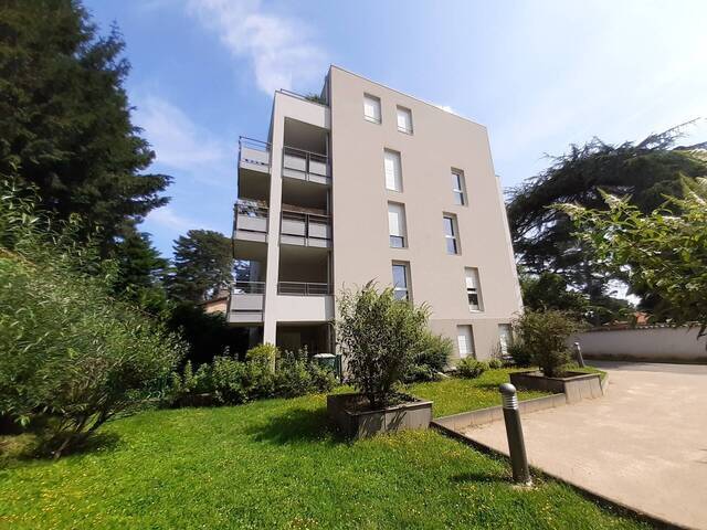 Location Appartement 3 pièces 70.49 m² Tassin-la-Demi-Lune 69160 Centre